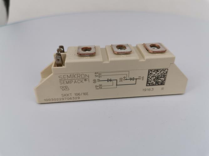 双向可控硅可以用在直流调压吗? 双向可控硅可以用在直流调压吗?