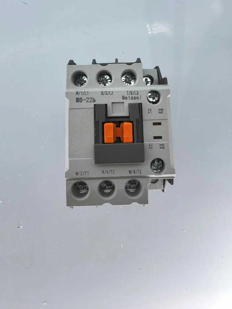 接触器工作原理及接法分别是什么 接触器工作原理及接法分别是什么