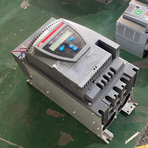 施耐德ATS48C11Q软启动器旁路接触器如何接线?