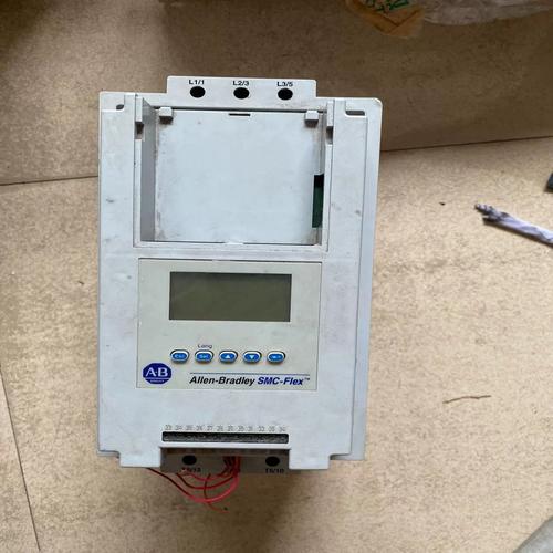 施耐德ATS48C11Q软启动器旁路接触器如何接线?